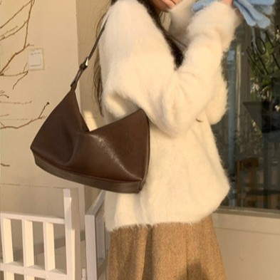 Korean Style Ins Large-Capacity Commuter Bag Women's 2026 Trendy Retro Armpit Bag Women's Niche Design Hobo Bag