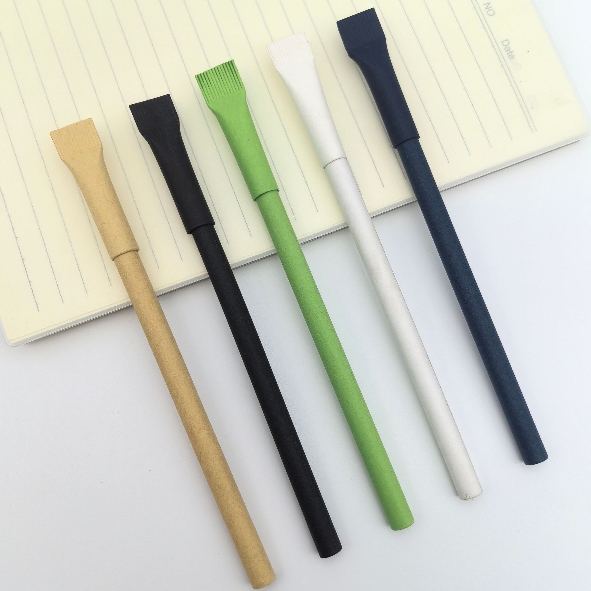 Ventas transfronterizas de lápiz eterno de protección ambiental no puede escribir lápiz de tubo de papel bajo precio negro tecnología lápiz eterno al por mayor