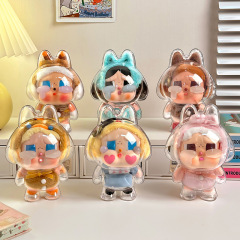 哭娃保护套壳Crybaby泡泡玛特展示盒娃包透明搪胶公仔挂件防尘罩