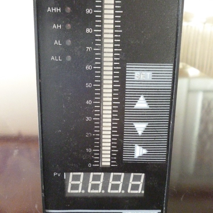 【诚信推荐】远传侧装磁翻柱液位计 二次仪表 报警开关 光柱仪