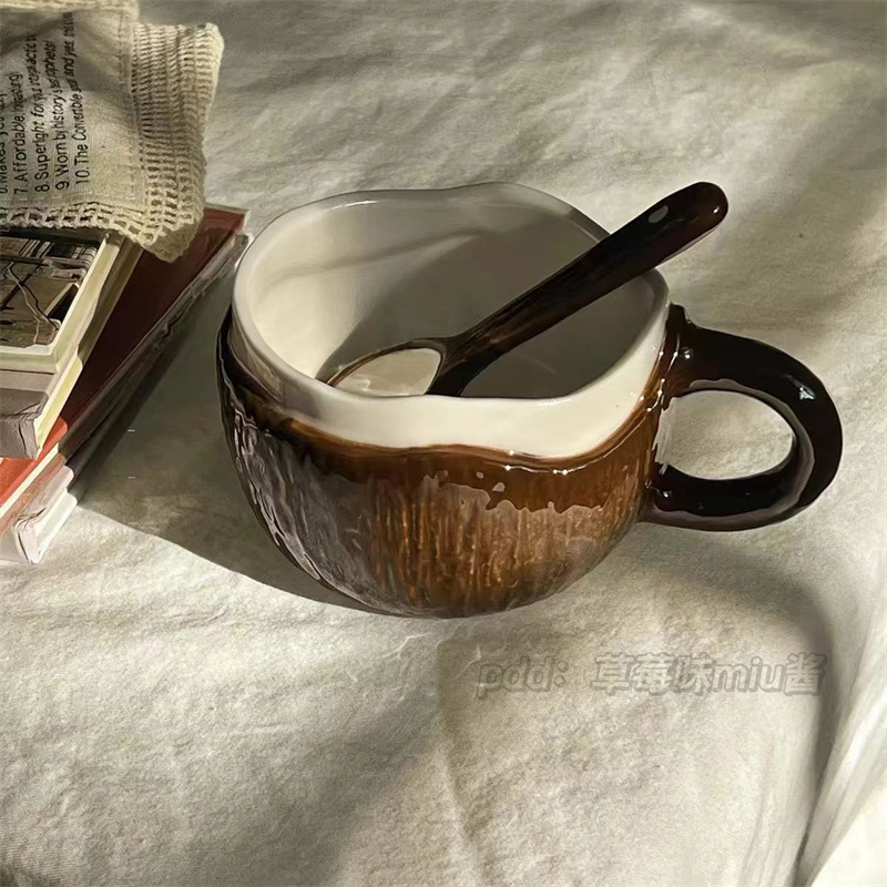クリエイティブなココナッツシェルコーヒーカップ、見栄えの良いセラミックミルクマグ、ニッチなココナッツシェルコントラストカラーカップ|undefined