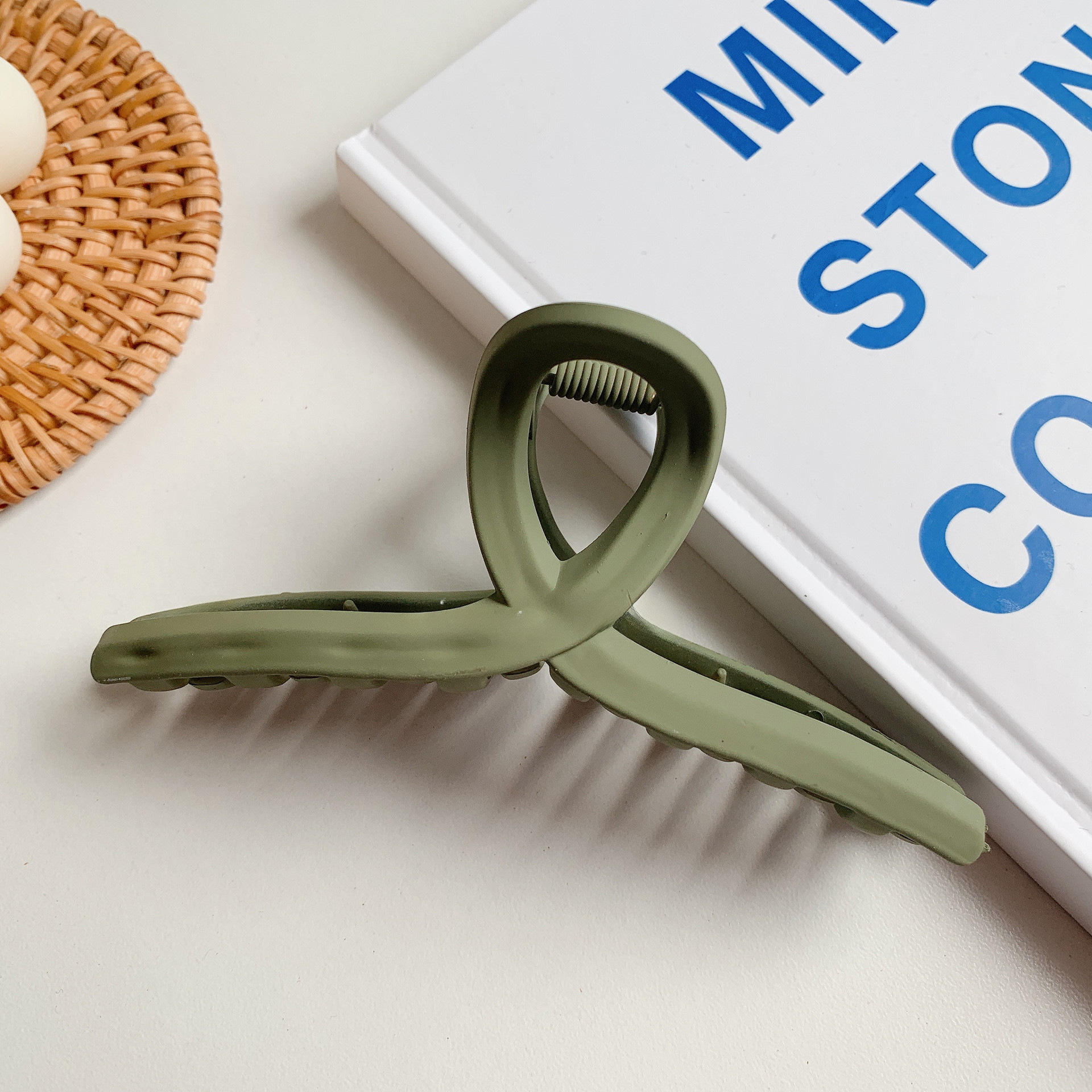 Frosted Large Hairpin Korean Disc Hair Clip Girl's Head Hair Clip Headwear Large Shark Hairpin Wholesale_voghion.com