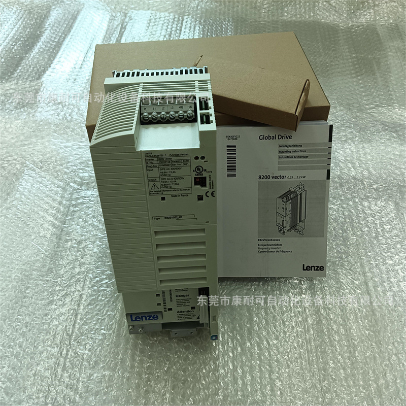 E82EV552K4C000    E82EV552-4C000       伦茨变频器 全新包装