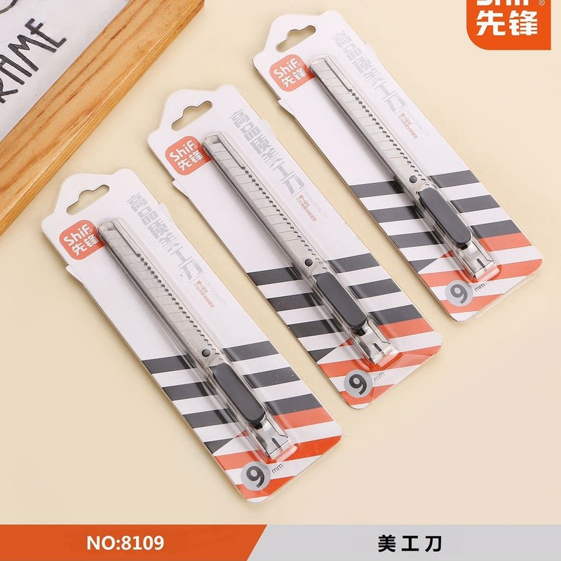 先锋8109塑料包金属刀壳金属推钮款小刀切割刀介刀美工刀批发包邮|undefined