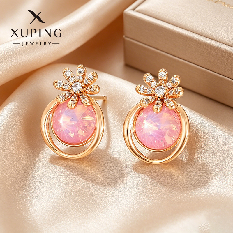 Xuping imitación de cristal serie de pernos de piña simple elegante temperamento auriculares de aleación de cobre ligero lujo pendientes transfronterizos al por mayor