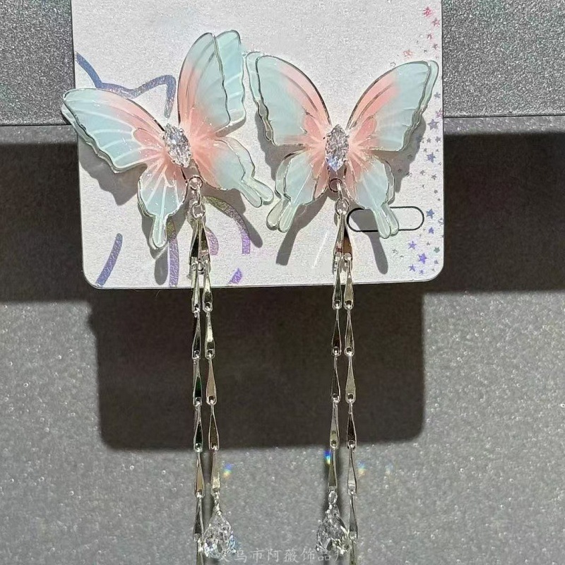 ニッチなデザインの高級ブルーバタフライパールイヤリング、女性用、2025年夏の新作人気ファッションイヤリング