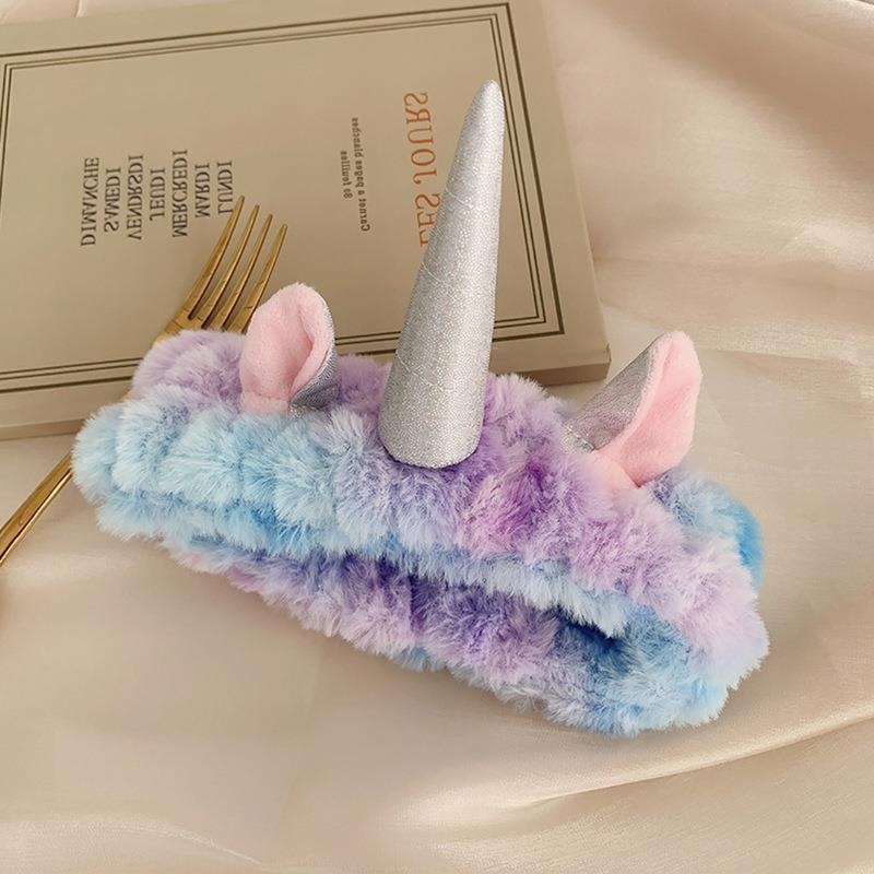 Otoño y invierno dibujos animados peluche lavar la cara cinturón de cabello máscara de mujer lavar la cara cinturón de cabello impermeable estereoscópico impermeable adornamientos de cabello al por mayor