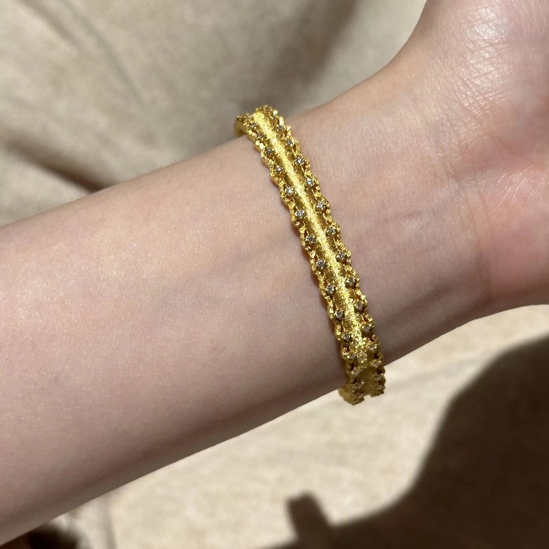 ゴールドストアと同じスタイルの中古ゴールドブラッシュスターポイントバックルブレスレット、女性用、ハイエンドブレスレット、ニッチデザインブレスレット|undefined