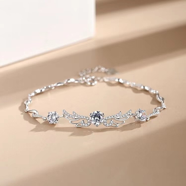 Angel Bracelet Couple 2023 New Entry Luxury Niche Birthday 520 Valentine's Day Gift for Girlfriend Angel Bracelet Couple 2023 New Entry Luxury Niche Birthday 520 Valentine's Day Gift for Girlfriend