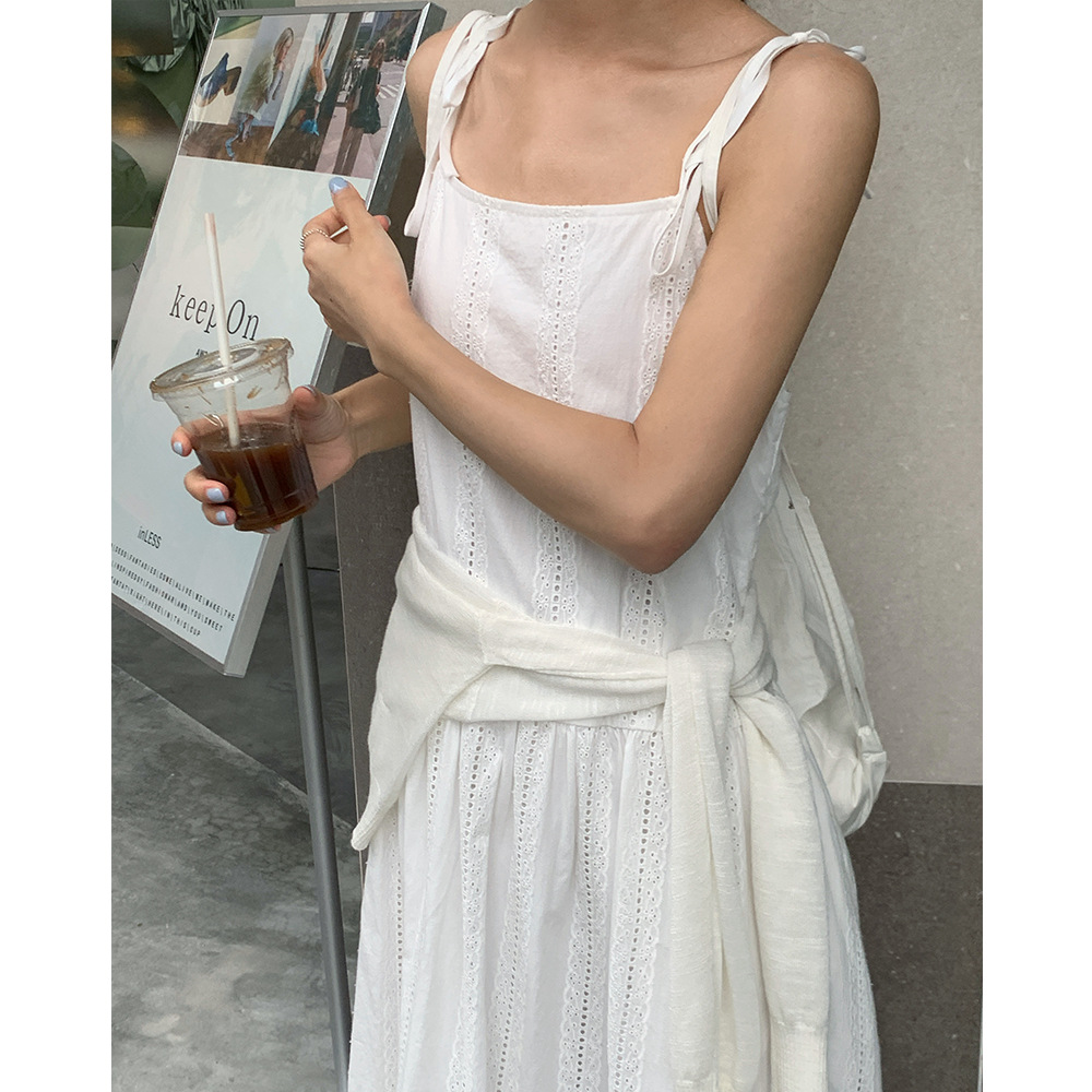 Dress sleevless