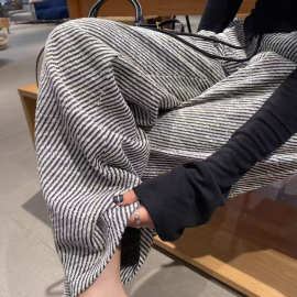 松紧腰阔腿裤女春秋新款垂感宽松bf慵懒黑白斜条纹休闲直筒运动裤