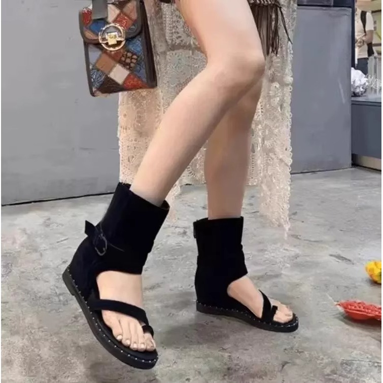 검은색