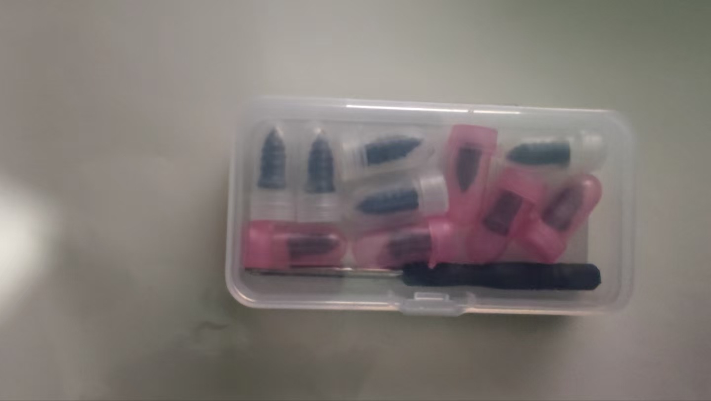 5 large and 5 small screwdrivers