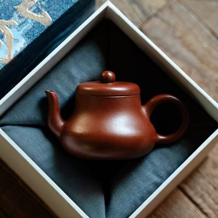 Purple Sand Pot with Cinnabar Pure Handmade Women's Chinese-style Household Filter Teapot Kung Fu Tea Set Antique Pot with Ming Needle Craft Purple Sand Pot with Cinnabar Pure Handmade Women's Chinese-style Household Filter Teapot Kung Fu Tea Set Antique Pot with Ming Needle Craft