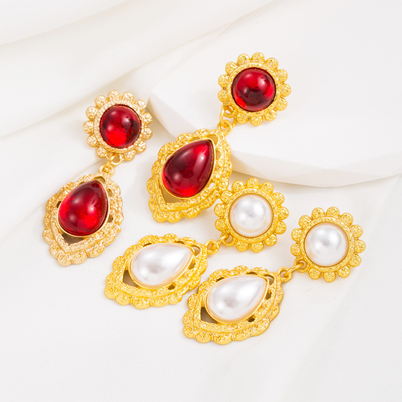Retro Water Droplets Alloy Resin Inlay Artificial Pearls Womenu0027S Drop Earrings 1 Pair