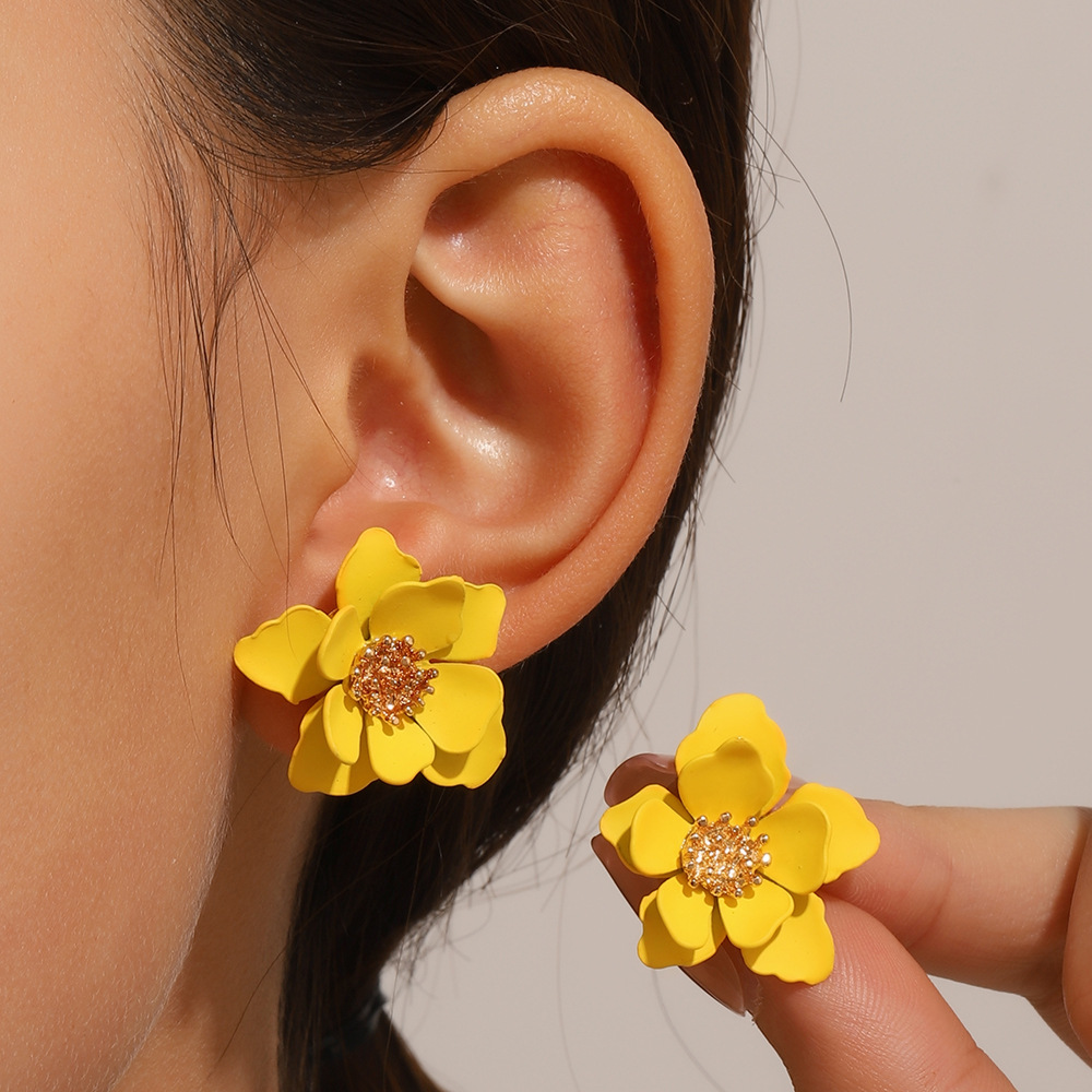 20g Weight Zinc Alloy Ear Needle Material 1 Pair Simple Style Classic Style Flower Stoving Varnish Arylic Ear Studs