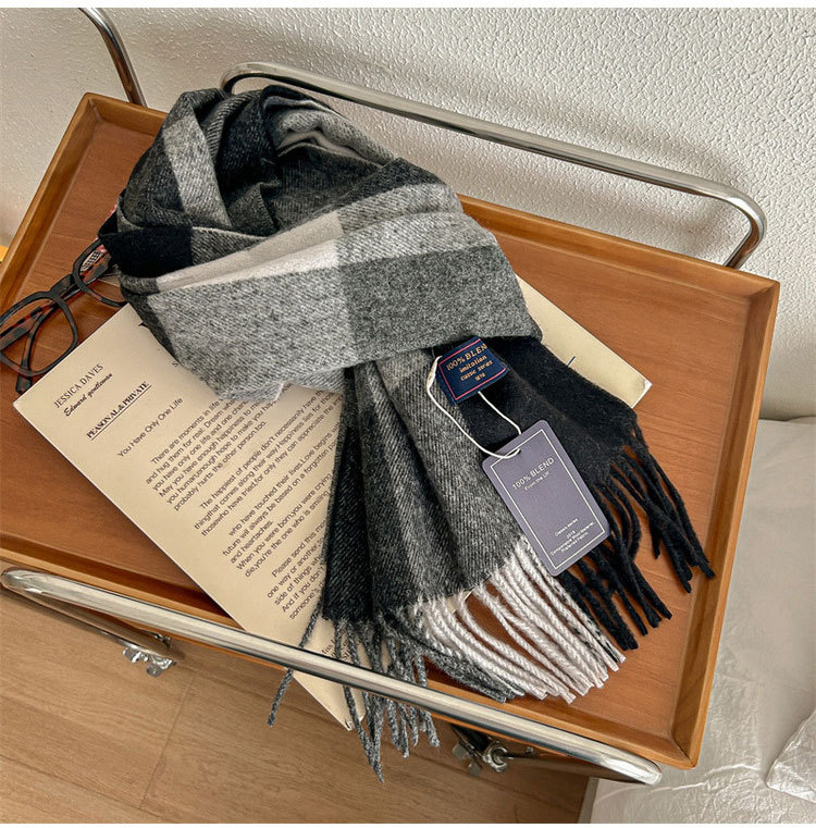 Women's Couple Retro Mens British Style Lattice Plaid Sheep Polyester Tassel Scarf display picture 6