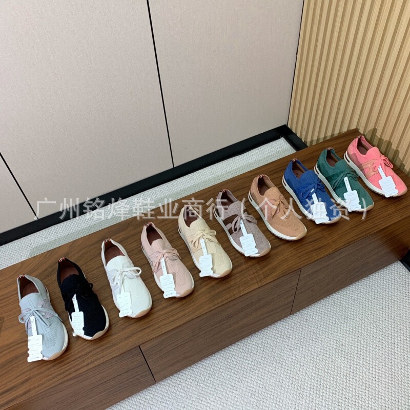 25 Spring New Style Fly-Woven Soft and Breathable Cloth Women's Flats Soft Sole Non-Slip Sports Casual Shoes for Traveling and Shopping