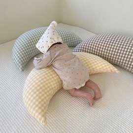 棉布月亮抱枕宝宝睡觉喂奶趴枕新生儿夏季靠垫垫枕女孩可爱枕头