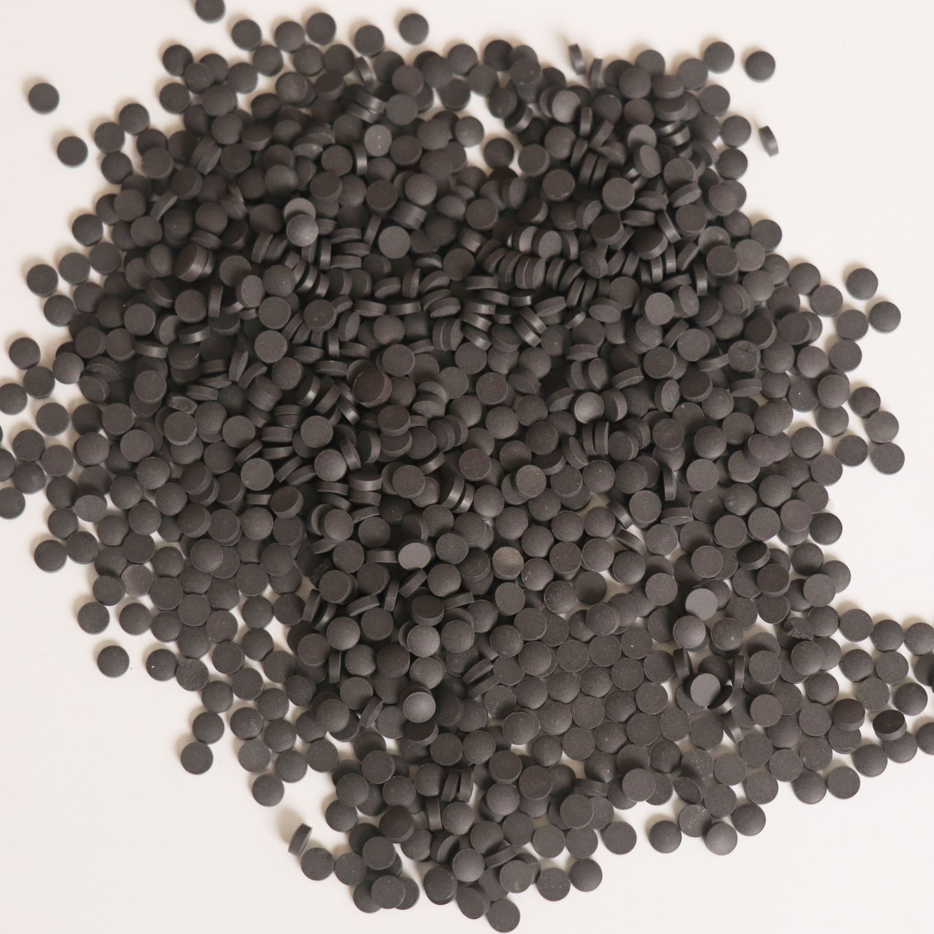 厂家供应内衣用负离子小磁片 韩文六角片 汽车坐垫用锗石片靠背片