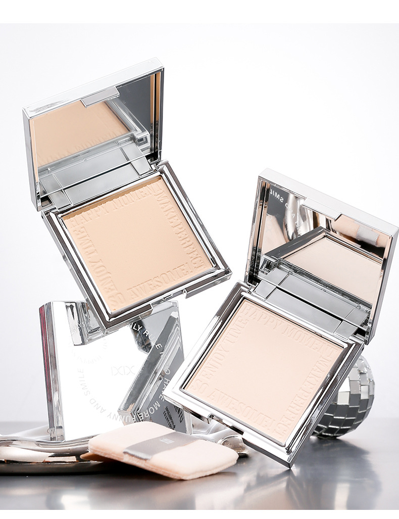 XIXI Light Cream Soft Focus Powder Compact is clear, long-lasting, and sets the makeup. The loose powder is fine, waterproof, and comes with a mirror powder puff undefined