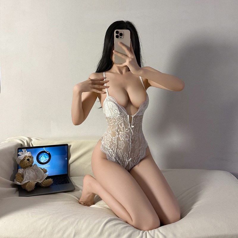 하얀색
