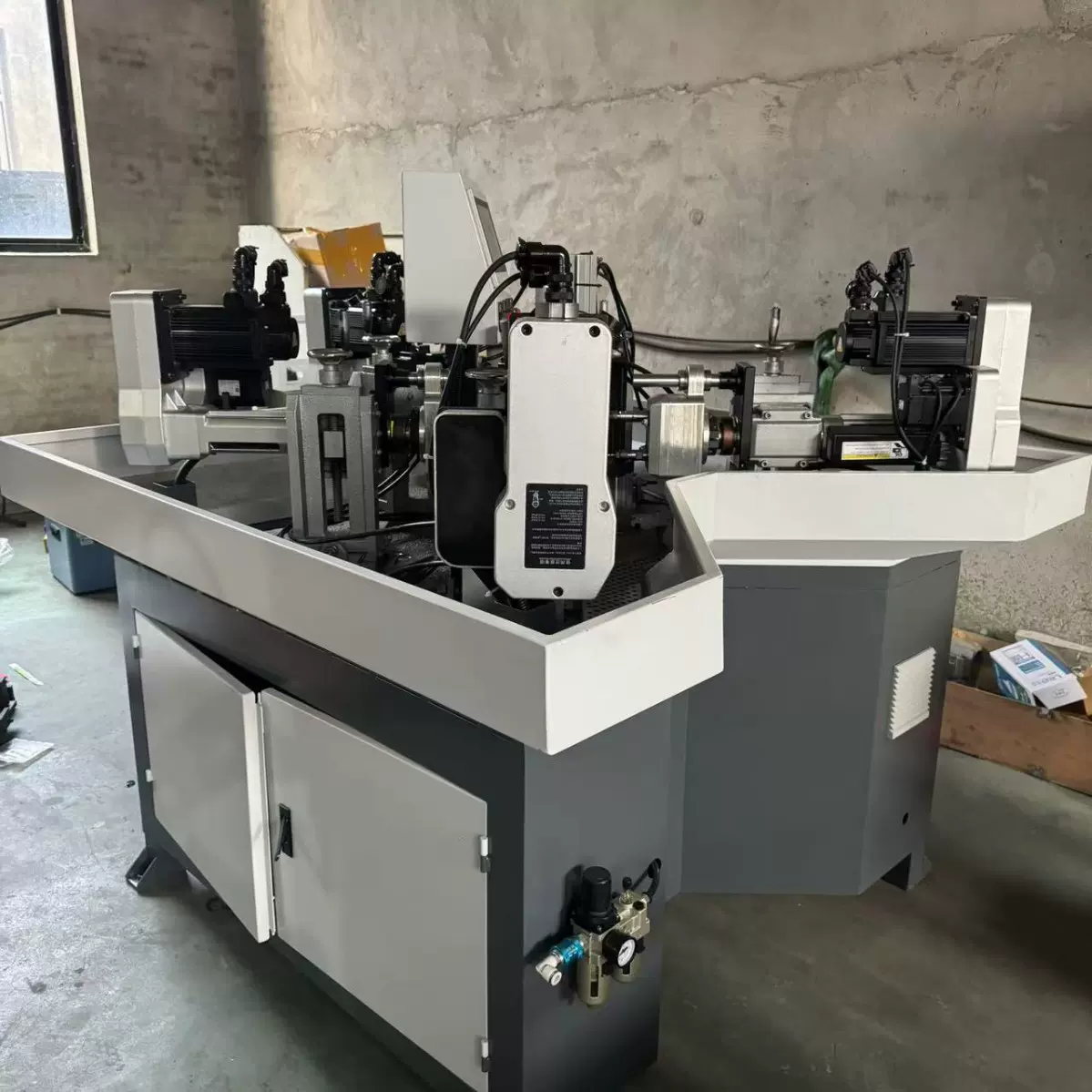 全自动攻丝机钻孔攻丝一体机数控打孔攻牙卧式钻攻机床加工设备