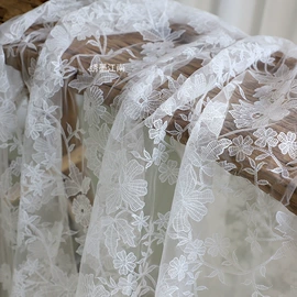 网眼布;蕾丝面料;纱幔/帷幔