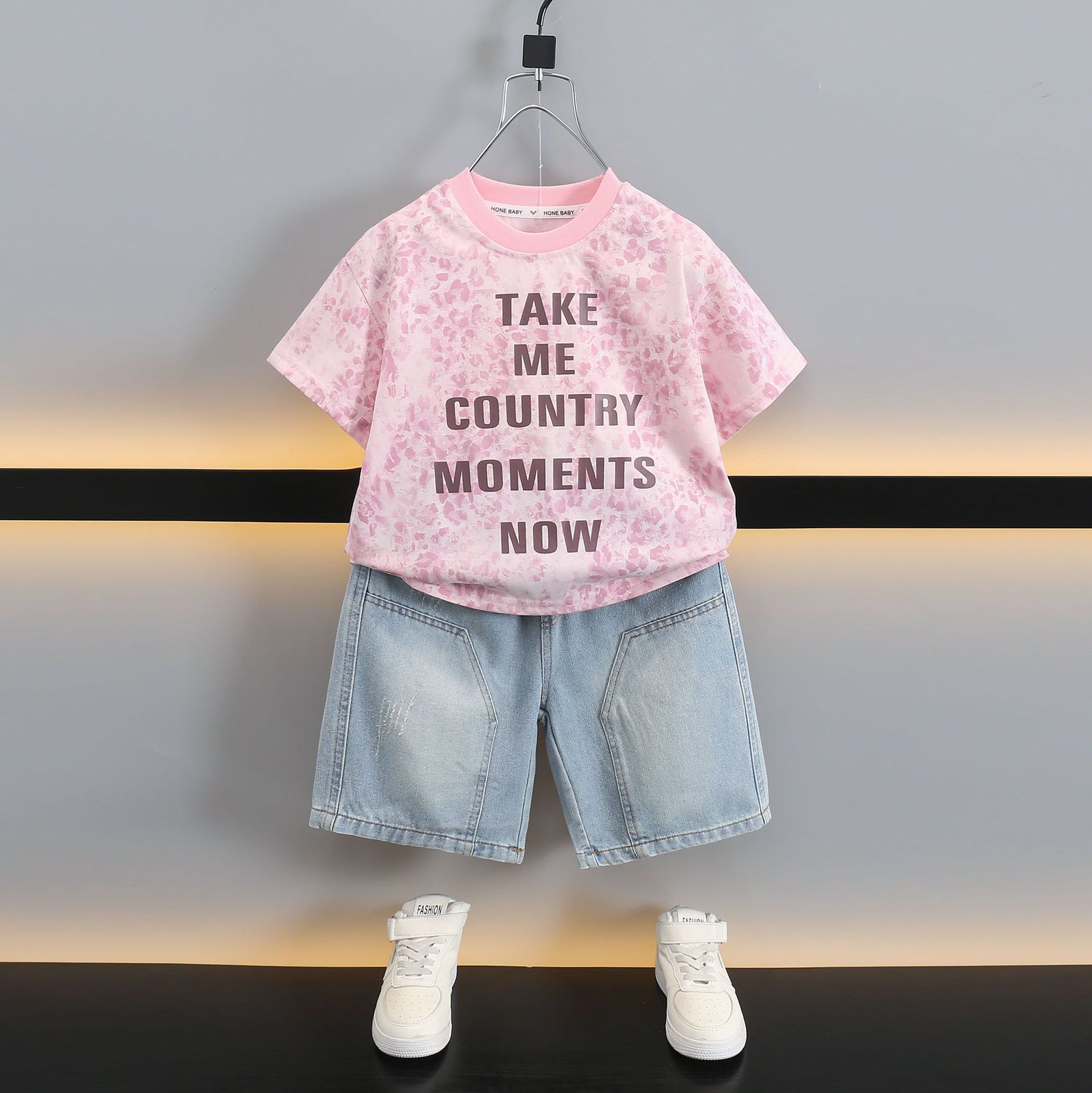 7359 Ropa para niños Traje para niños Verano 2025 Nuevos niños Coreanos Camiseta de manga corta Pantalones Bebé guapo Verano 6