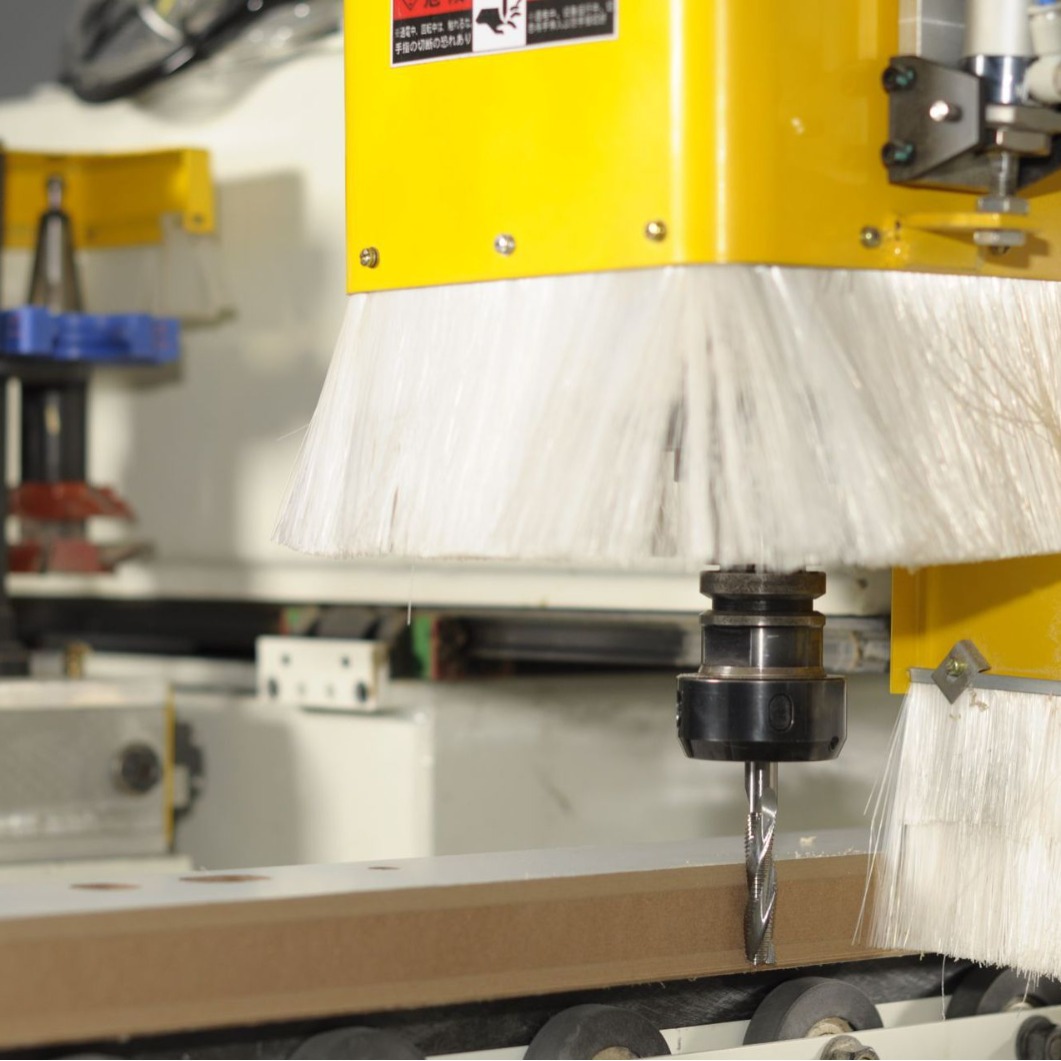 数控木工机械高效率四边锯锁孔机合页机加工中心