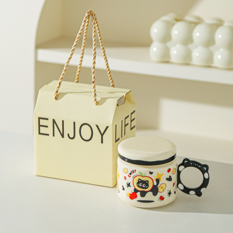 Regalo de cumpleaños Taza de dibujos animados para novias Taza de cerámica con tapa Regalo de mano Taza de agua para gatos lindos