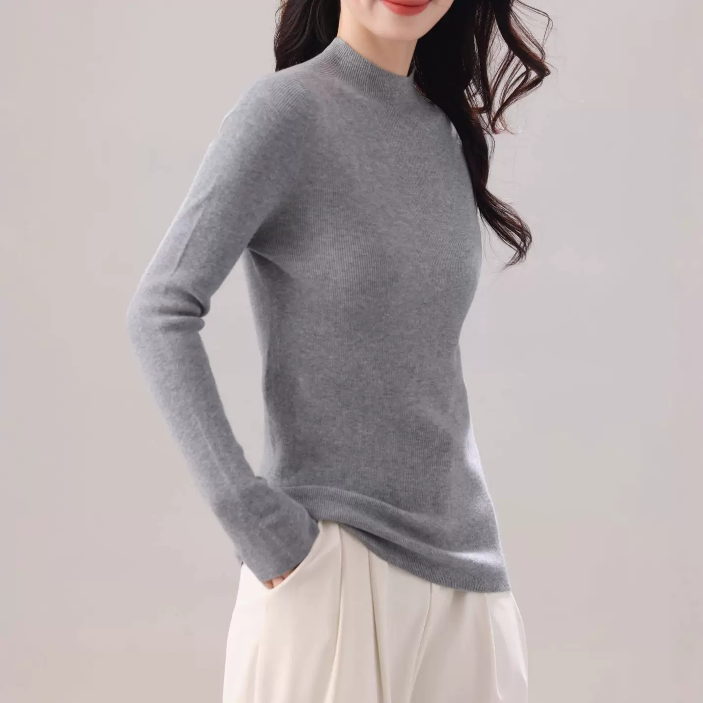 秋款无缝羊绒蚕丝锁温中领毛衣女 时尚纯色打底衫OEM/ODM针织定制