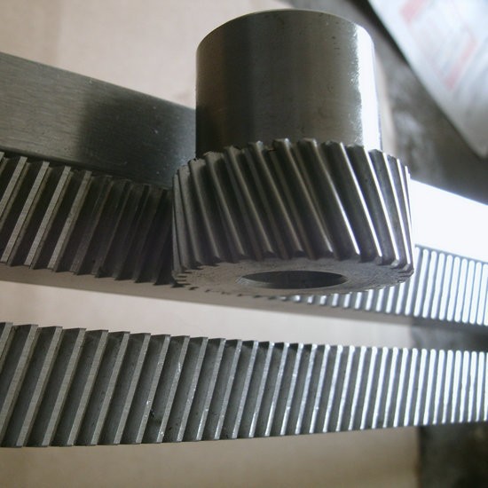 精密级1.5模斜齿轮齿条数控机床机械手导轨斜齿条1米传送带