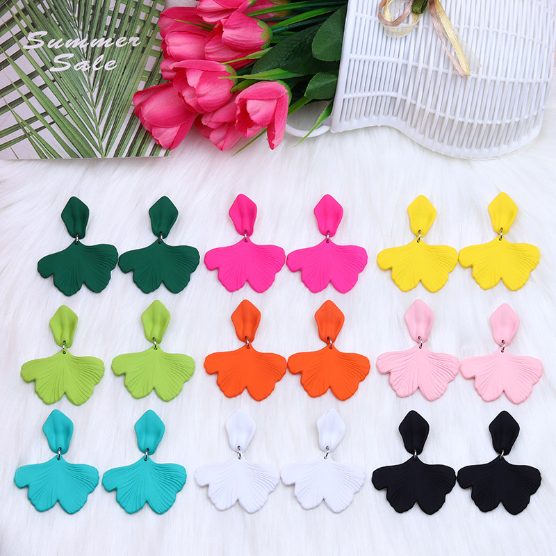 Simple Style Petal Arylic Spray Paint Women's Drop Earrings display picture 3