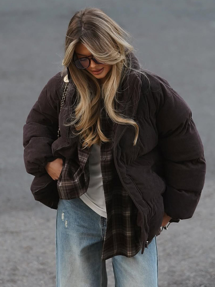 Temperamento de cuello de cremallera de manga larga calentamiento suelto ropa de algodón de color chocolate 2025 nuevo invierno transfronterizo estilo europeo y americano
