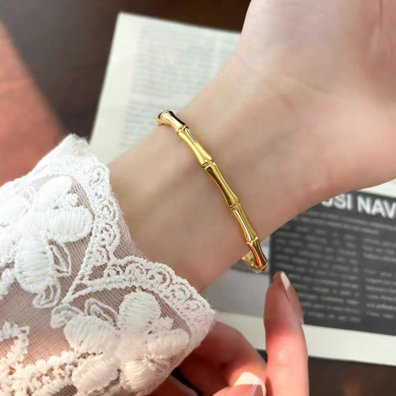 L'antica tradizione del braccialetto di bambù alto Bracciale semplice alla moda in acciaio al titanio Bracciale solido Non sbiadisce Bracciale Gioielli da donna_voghion.com