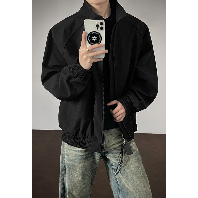 Bomber Cleanfit destrutturato con colletto alto da uomo, modello baseball corto in stile americano con spalla strutturata_voghion.com