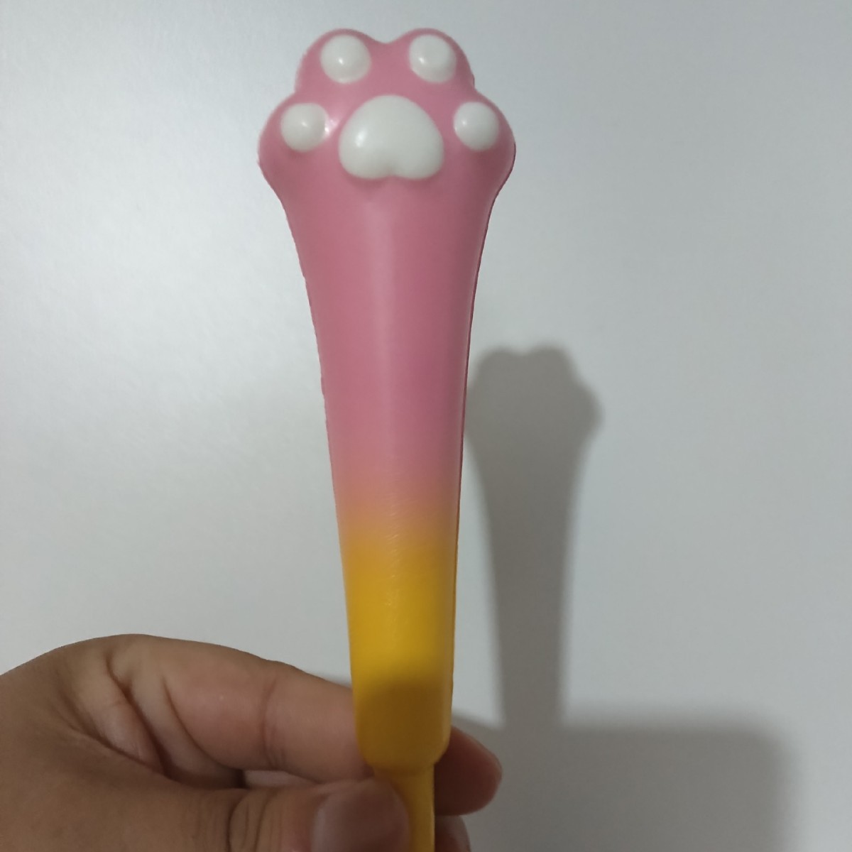 핑크 고양이 발톱