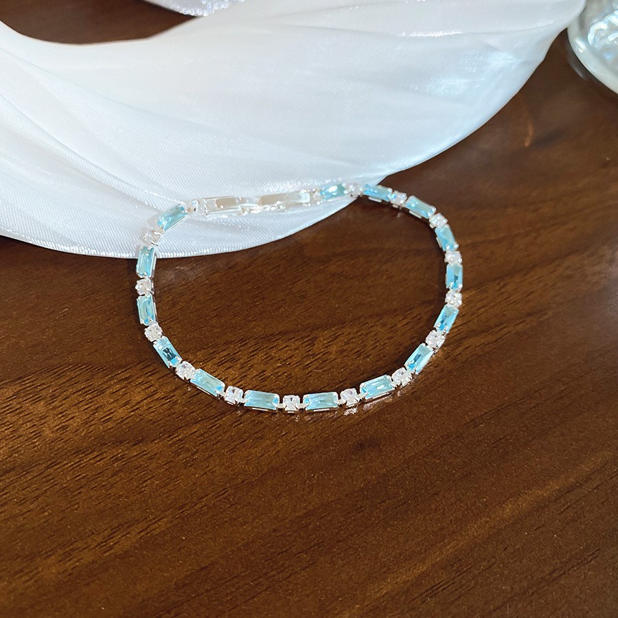Pulsera de lazo ovalado de circón azul marino, exquisita pulsera ligera y de lujo de alta gama, pulsera de diseño de nicho