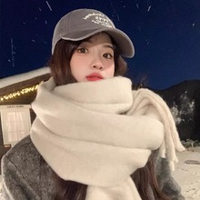 新款ins高级感围巾女秋冬季韩版时尚百搭加厚保暖纯色流苏围脖潮