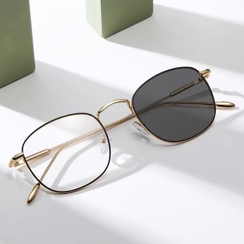  Fashion New Metal Square Anti-Blue Light Glasses Frame Men's Trendy Myopia Ultra-Light Personalized Women's Color Changing Flat Glasses