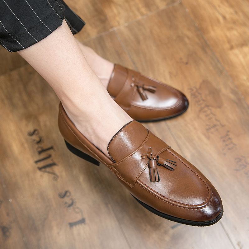 Zapatos de Lefour transfronterizos tendencia de zapatos de cuero con un pedal inglés, zapatos de cuero de negocios casuales de tamaño pequeño coreano, zapatos de boda para hombres image 8