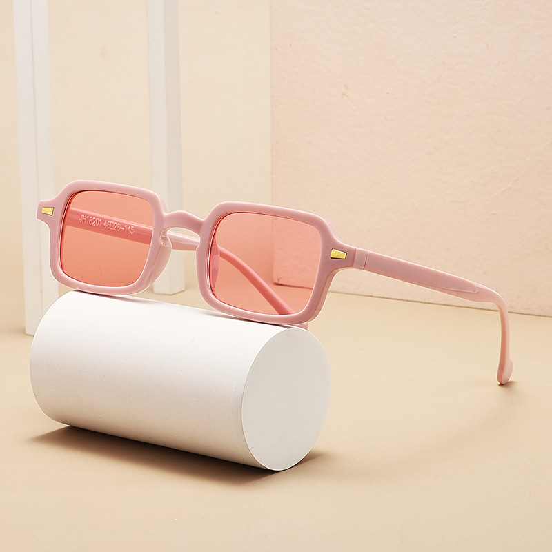 复古小方框新款太阳镜个性造型派对出游遮阳眼镜潮人墨镜工厂直销