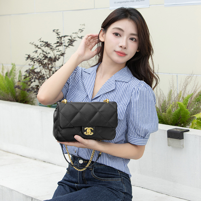 2026 New Style Chanel-Inspired Chain Women's Bag, High-Quality Quilted Genuine Leather Shoulder Bag, Versatile Simple Crossbody Underarm Bag