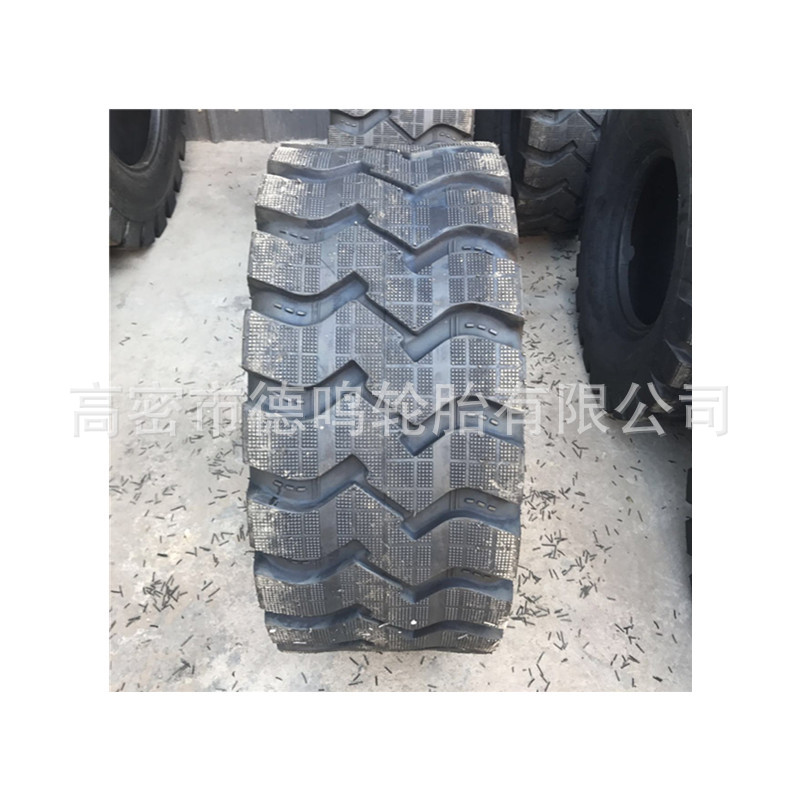 Suministro Lufei maquinaria de construcción 23.5-16 cargador pequeño neumático 20.5-16