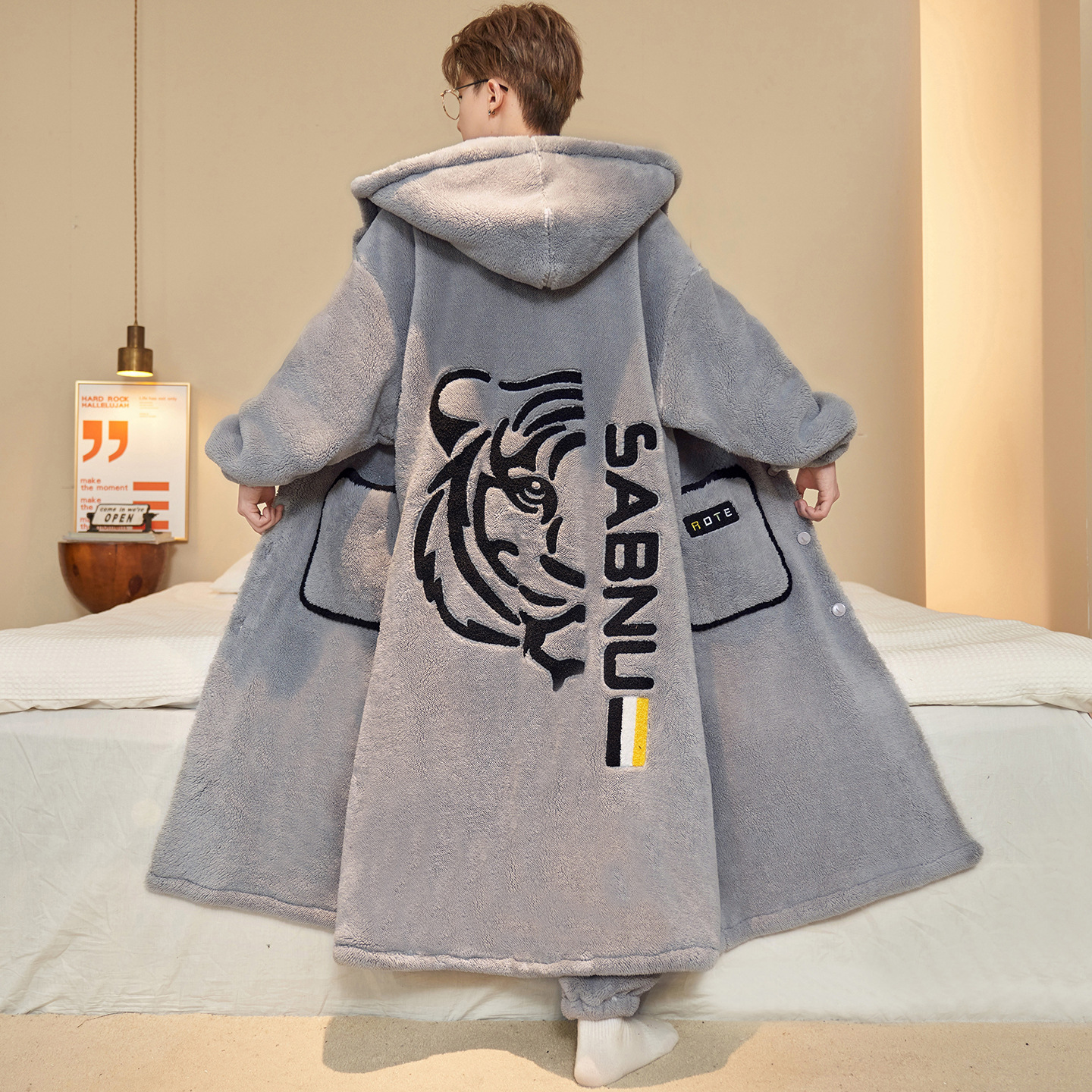 Pajamas Men's Pajamas Long Autumn and Winter Coral Velvet Thickeneded Fleece-Lined Teenagers 2025 New Men's Home Clothes