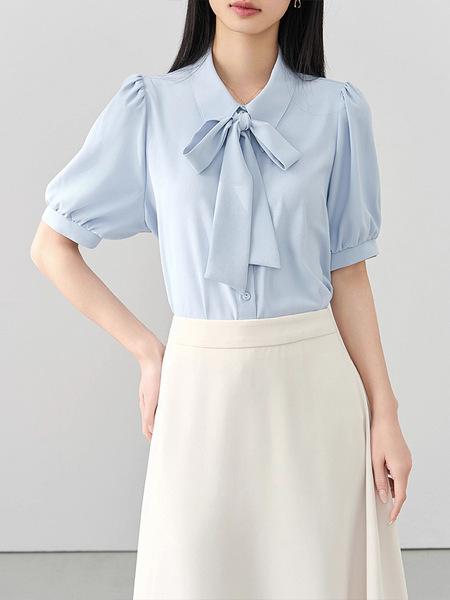 Elegant white design shirt with bow