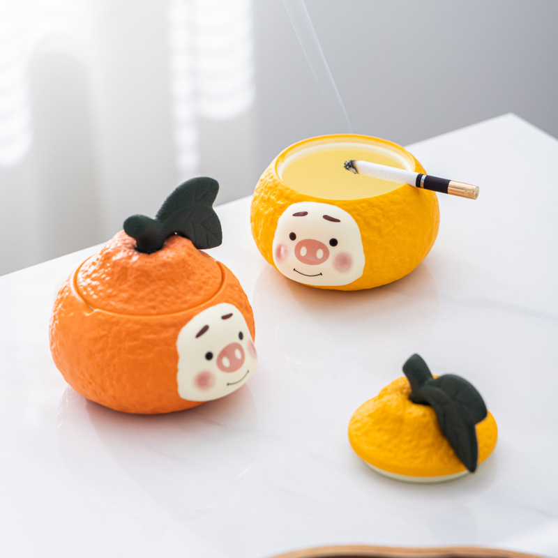 크레용 돼지 그레이트 게달리 세라믹 재떨이 커피 테이블 뚜껑 장식 장식품 방풍 플라이 애쉬 고정 로고