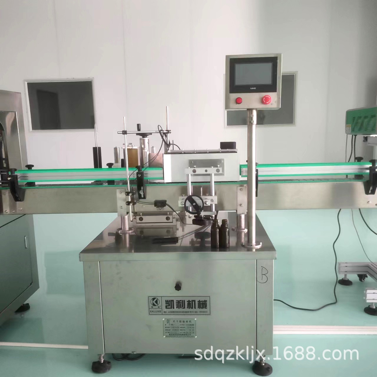 青州包装机械厂家  圆瓶贴标机 不干胶贴标机  玻璃贴标机 塑料瓶