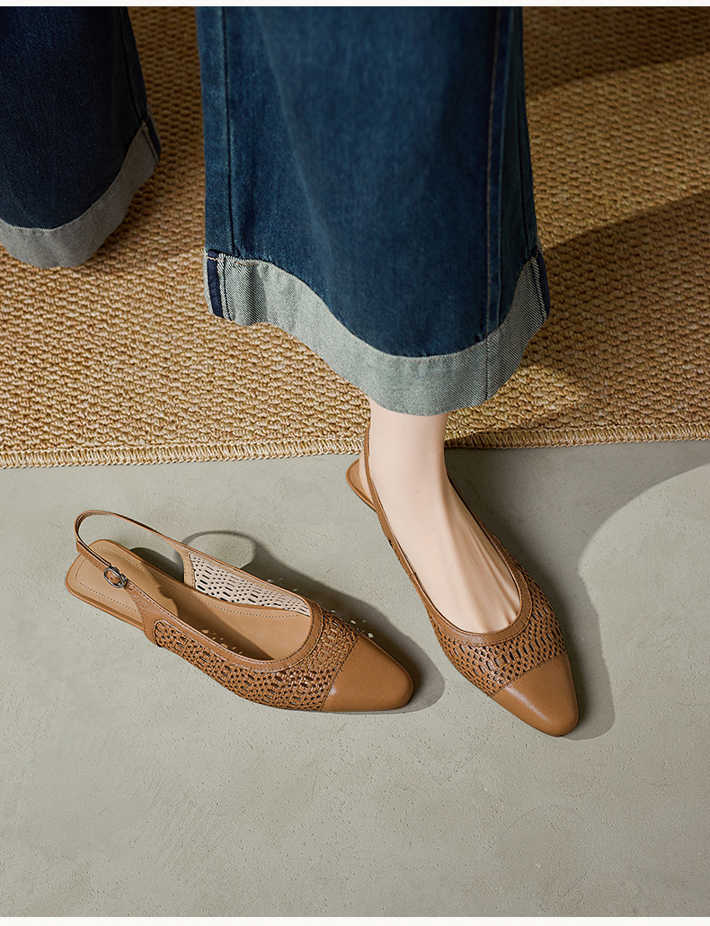Sandal nữ phong cách vintage mũi kín hở gót đế bệt — Màu caramel chi tiết 9